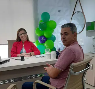 Casal atendido na Clínica Maira Requena