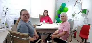 Atendimento de família no consultório